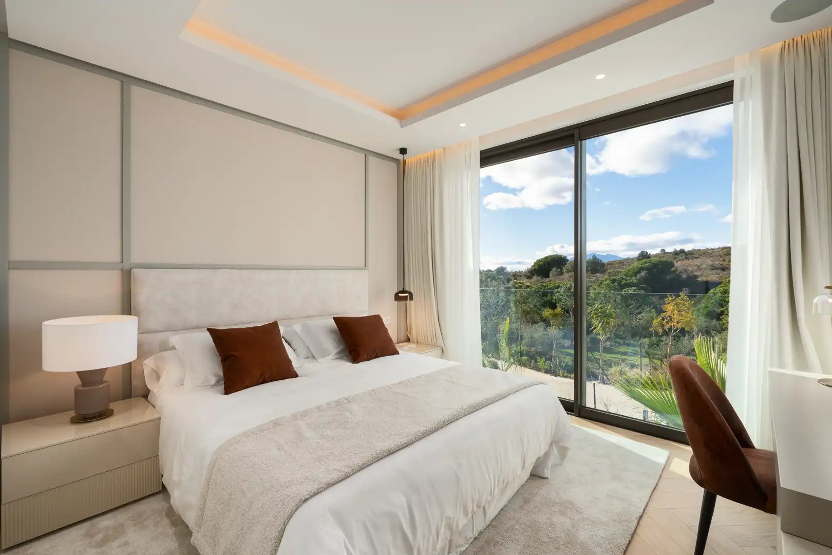 New build Detached house for sale in Urbanización Marbella Hill Club, imagen 2