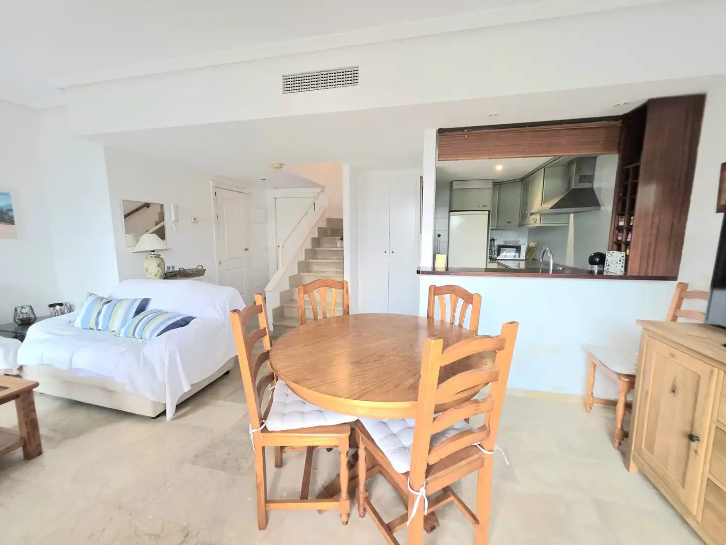 Esszimmer von Maisonette zum Verkauf in Alcúdia mit Klimaanlage, Heizung und Privatgarten