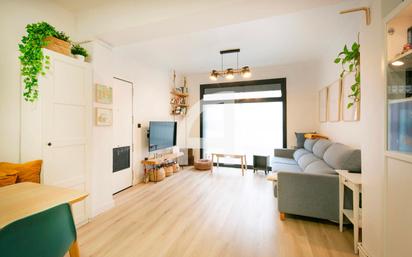 Living room of Flat for sale in  Barcelona Capital  with Air Conditioner and Heating