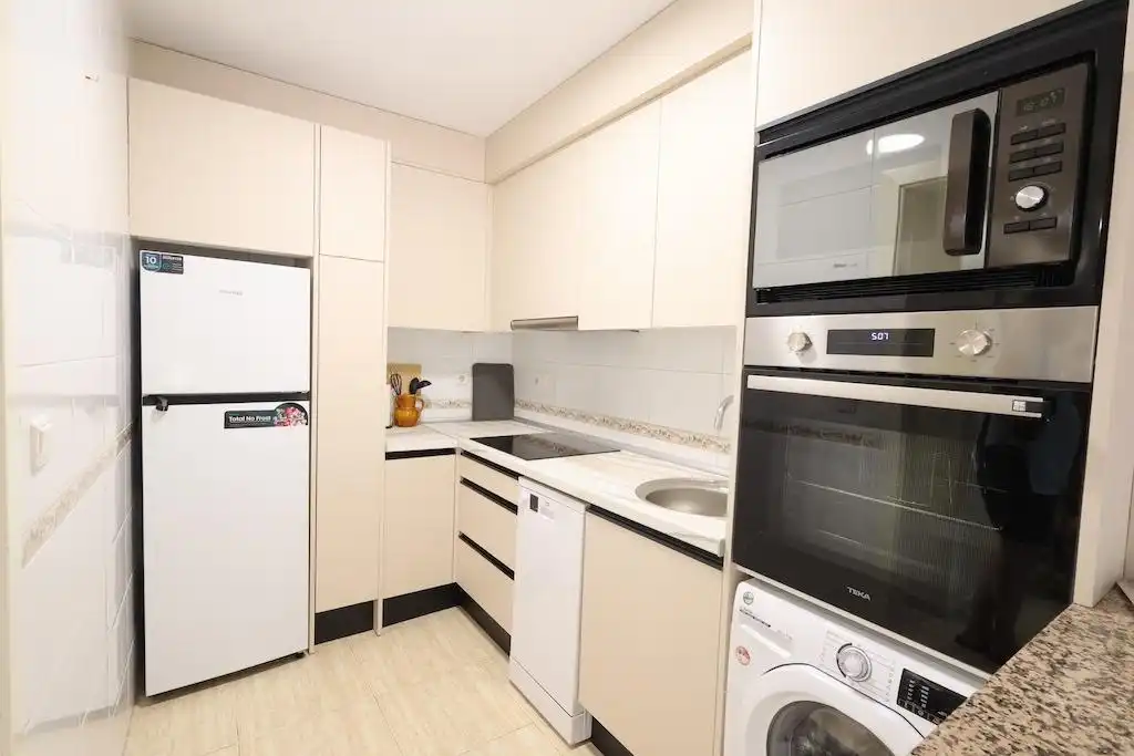 Cocina de Apartamento de alquiler en Orihuela con Aire acondicionado, Amueblado y Balcón