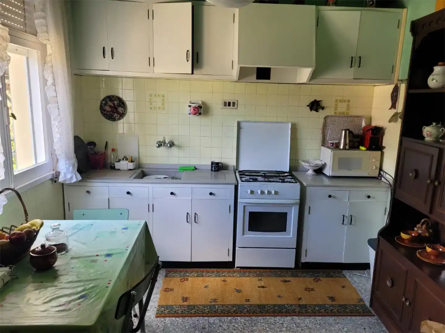 Cuina de Casa adosada en venda en Neda amb Balcó