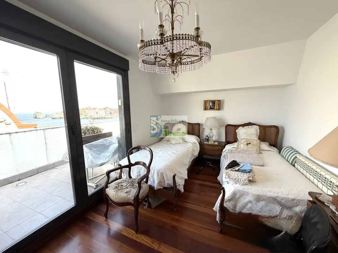 Terrasse von Wohnung zum Verkauf in Castro-Urdiales mit Heizung, Terrasse und Schwimmbad