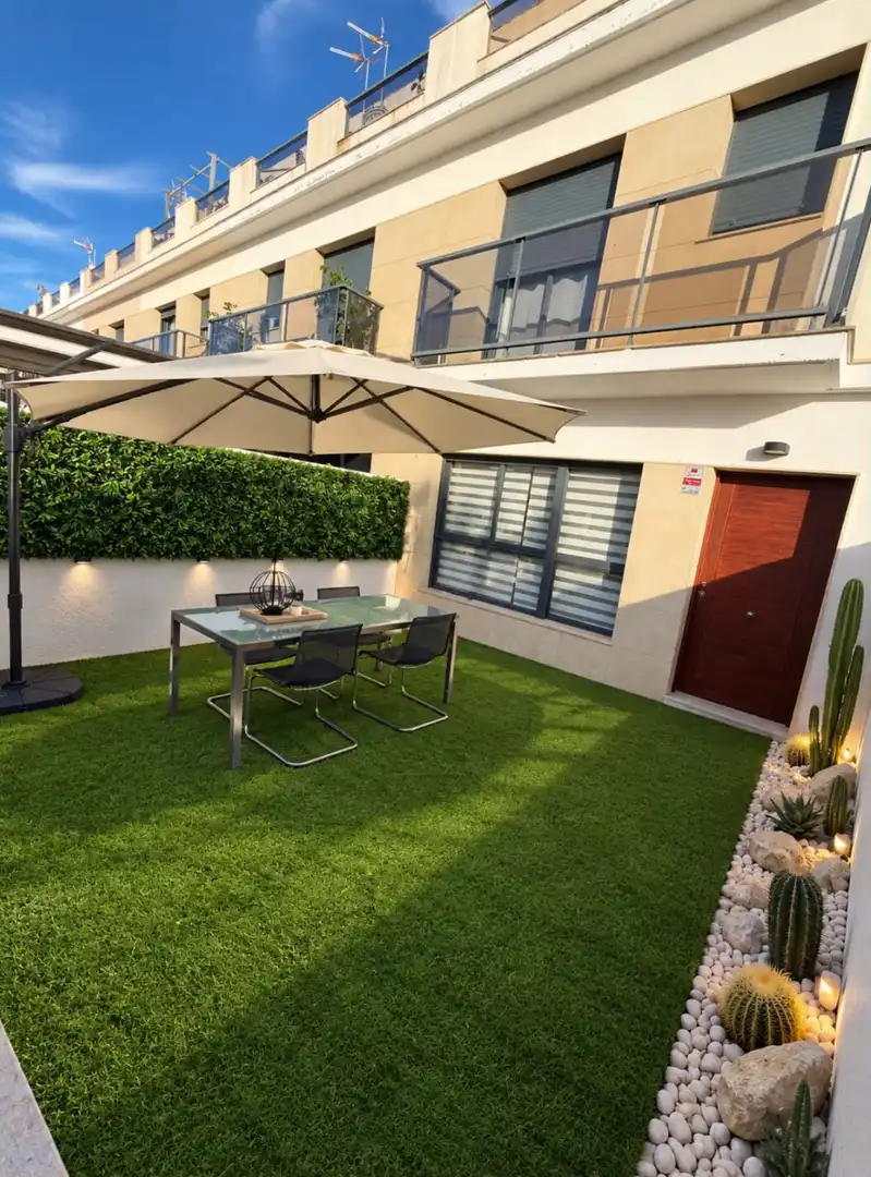 Terrace of Detached homes for sale in Bulevar del Xúquer
