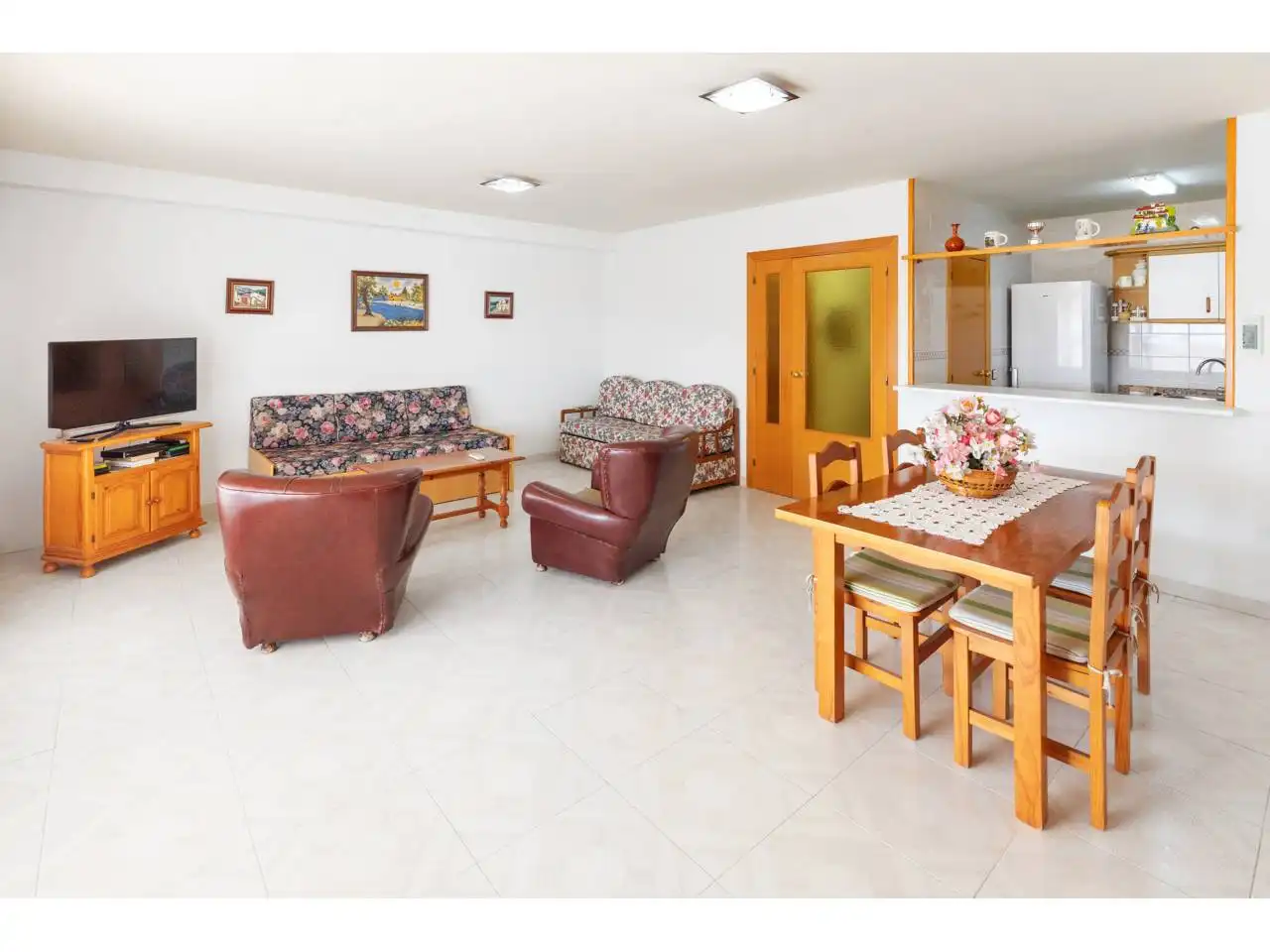 Living room of Flat for sale in Cambrils  with Air Conditioner, Terrace and Furnished