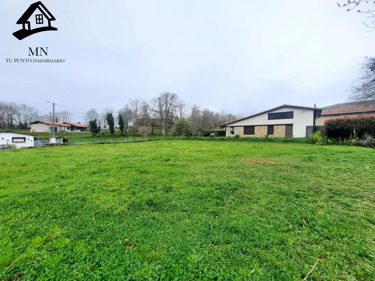 Wohnbaugrundstück zum Verkauf in Corvera de Toranzo