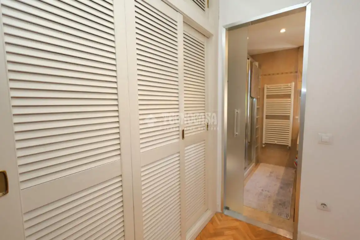 Habitación de Piso en venta en Madrid con Aire acondicionado y Calefacción