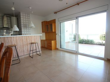 Pis amb ascensor en venda a Almadrava - Canyelles - Puig-Rom