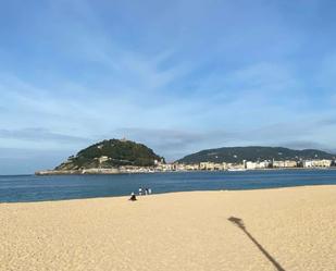 Vista exterior de Pis de lloguer en Donostia - San Sebastián  amb Moblat