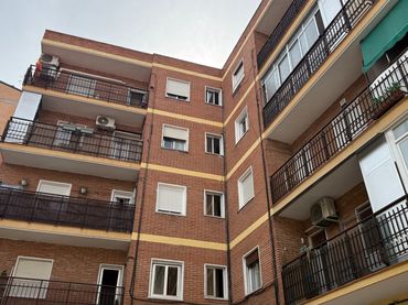 Piso en venta en Calle de San Marcial