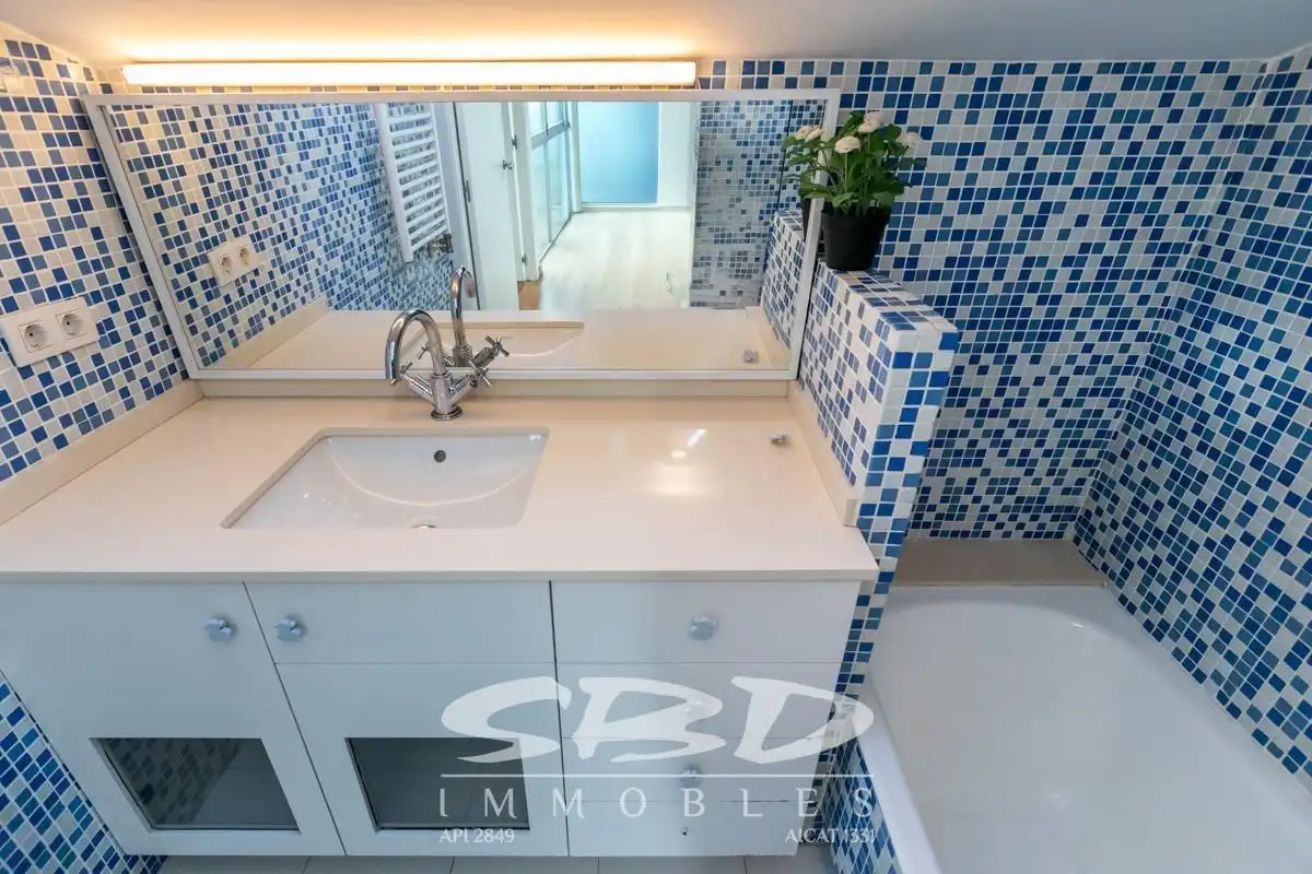 House with balcony to rent in Centre - Sant Oleguer, imagen 75
