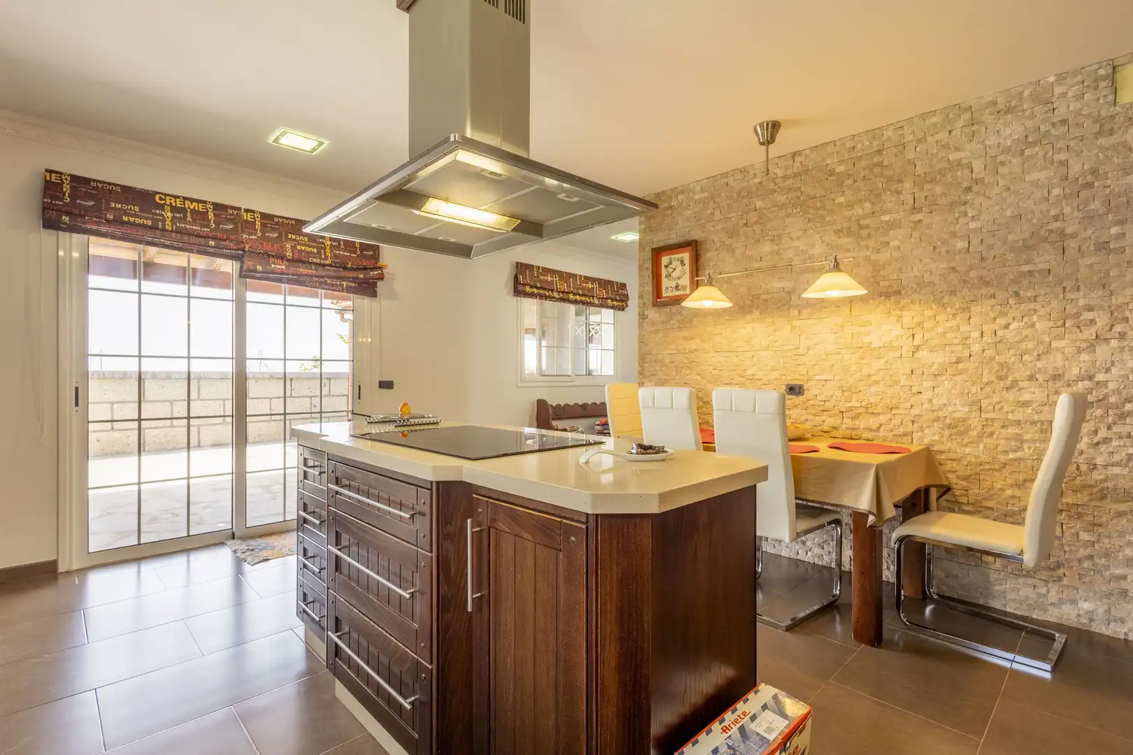 Küche von Haus oder Chalet zum Verkauf in Candelaria mit Privatgarten, Terrasse und Abstellraum