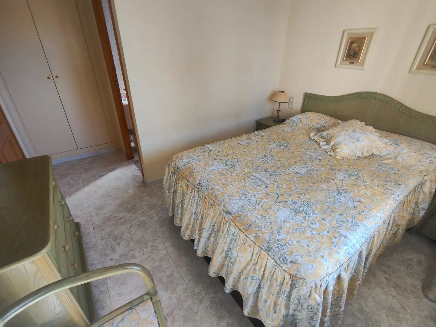 Habitación de Apartamento en venta en Gandia con Aire acondicionado, Terraza y Amueblado