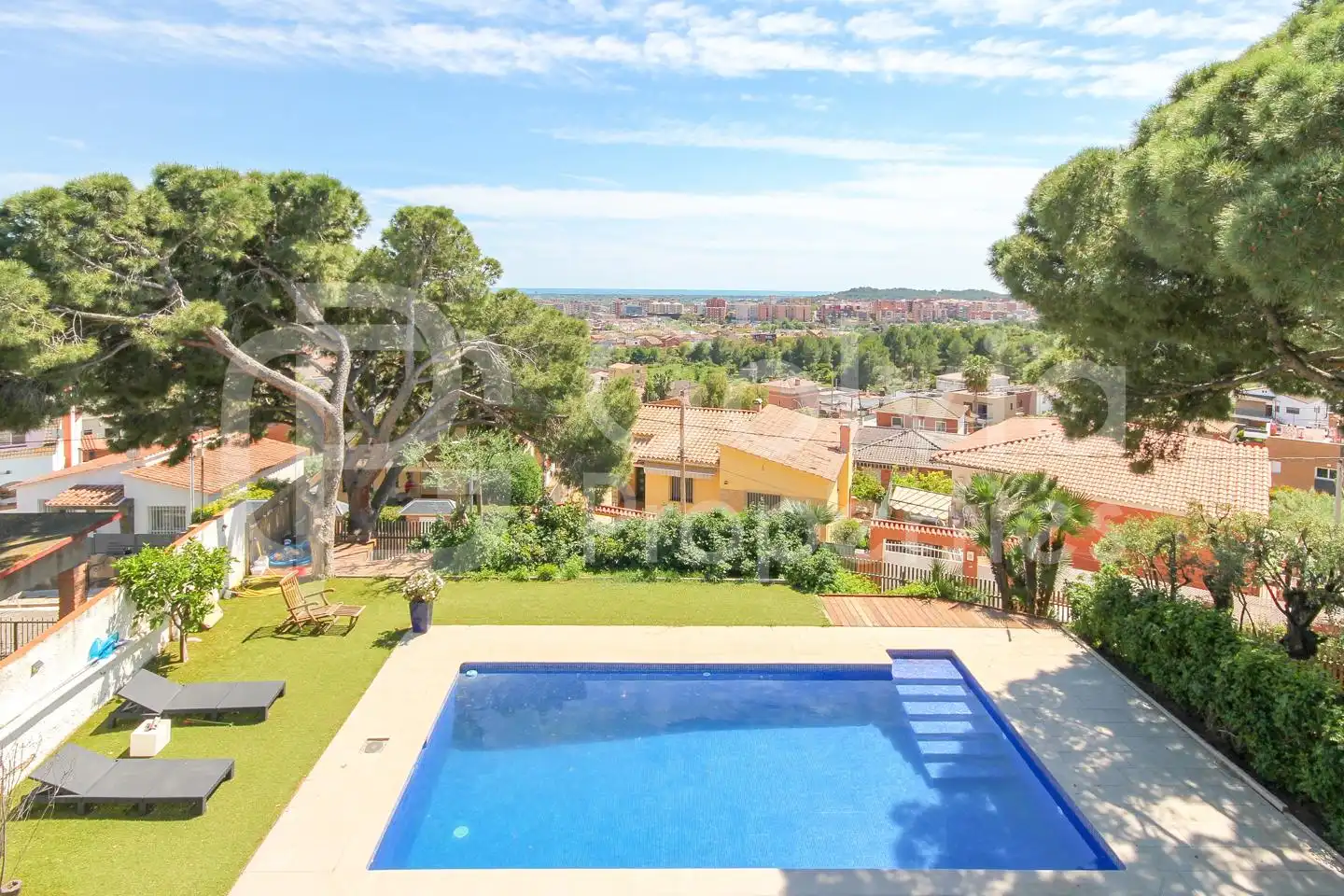 Jardín de Casa o chalet en venta en Viladecans con Aire acondicionado, Calefacción y Jardín privado