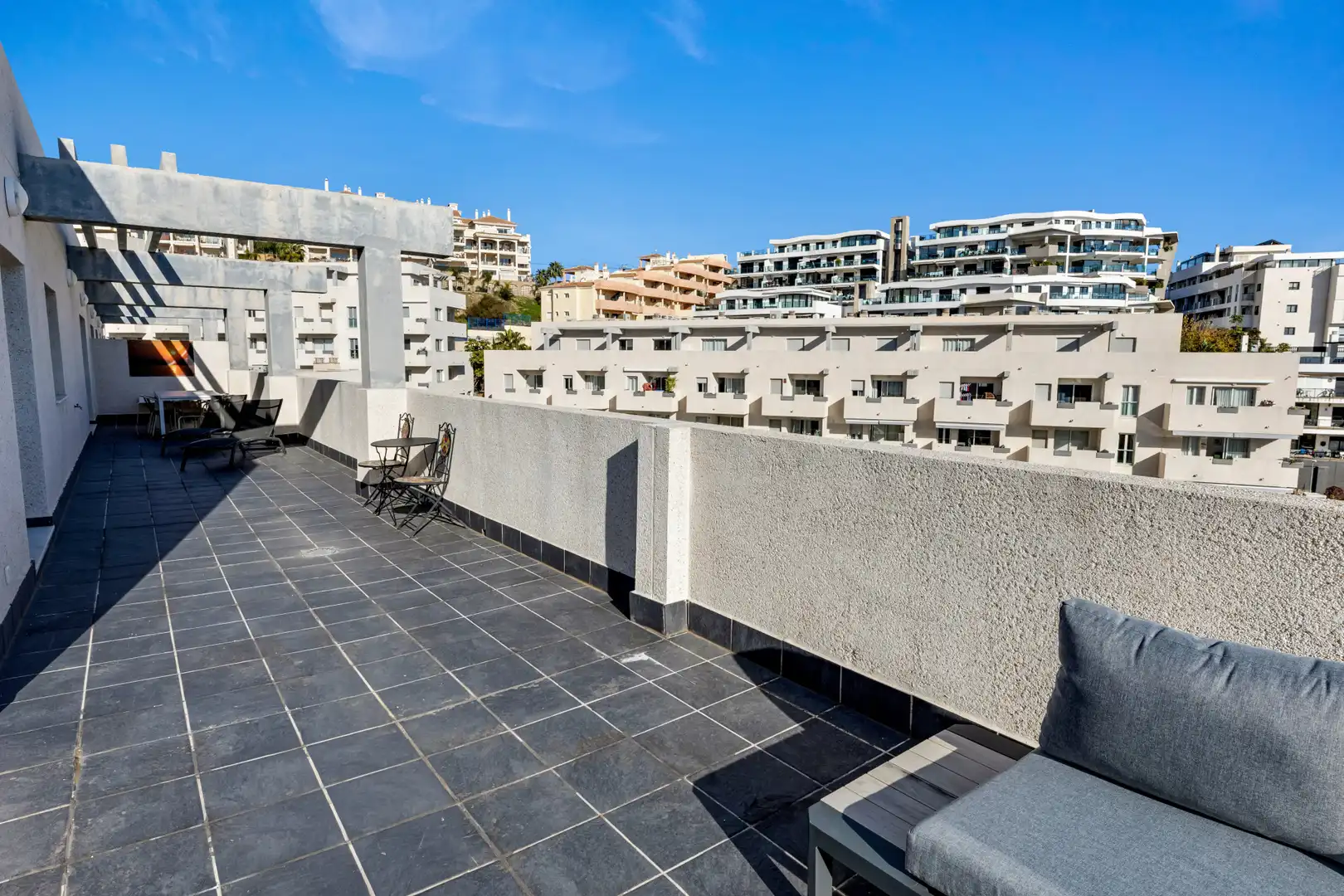 Terrasse von Dachboden zum Verkauf in Mijas mit Klimaanlage, Heizung und Terrasse