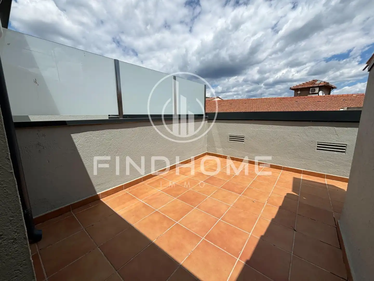 Terraza de Ático en venta en Olot con Calefacción, Terraza y Trastero