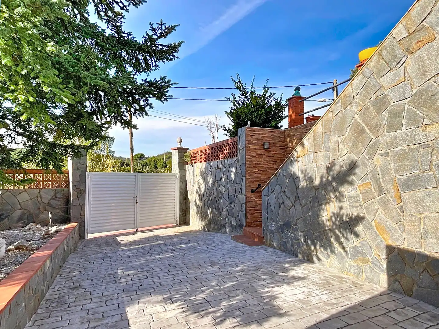 Casa o xalet en venda a Calle Serra del Cadi , Piera