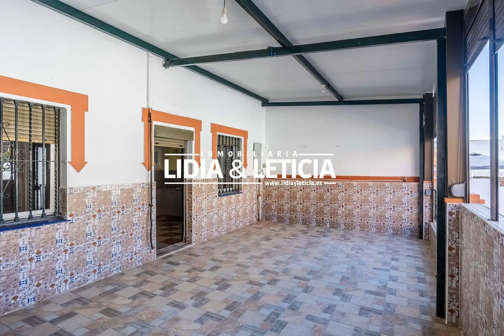 Terrassa de Casa o xalet en venda en Alcalá de Guadaira amb Aire condicionat i Terrassa
