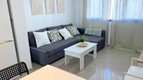 Living room of Flat to rent in  Madrid Capital  with Air Conditioner, Heating and Storage room