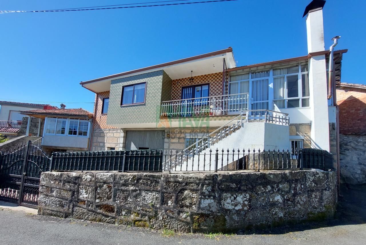 Vista exterior de Casa o xalet en venda en Vilamarín amb Calefacció
