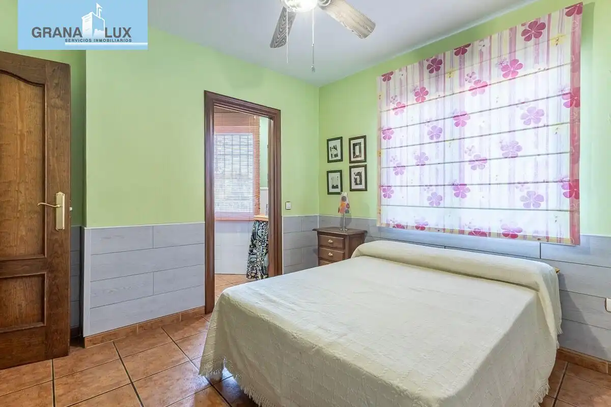 Chalet con piscina en venta en Calle del Arache, imagen 16