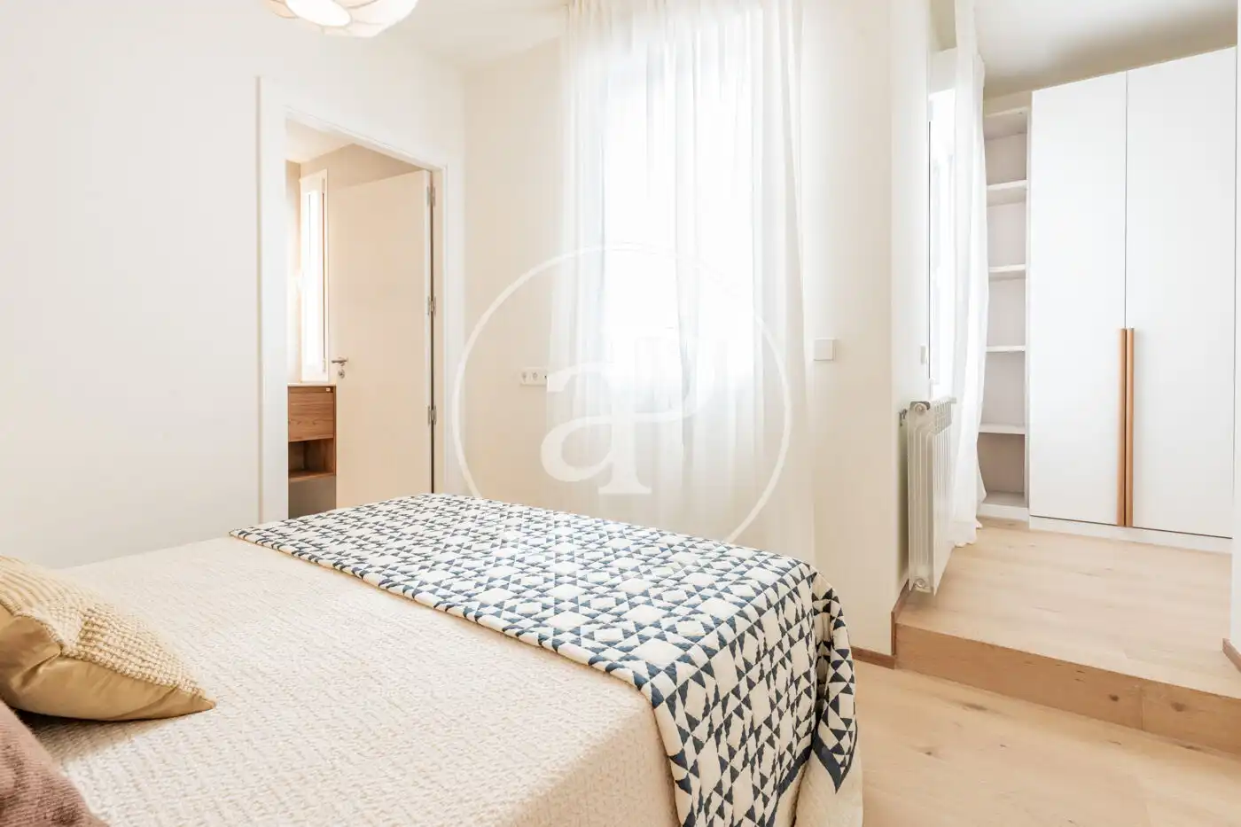 Bedroom of Flat for sale in Madrid  with Air Conditioner and Heating