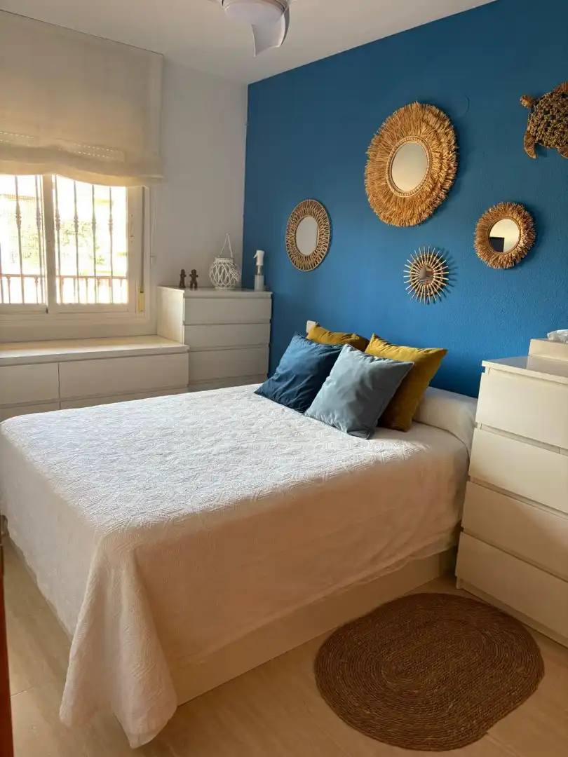 Bedroom of Apartments for sale in Fuengirola  with Air Conditioner, Terrace and Community pool