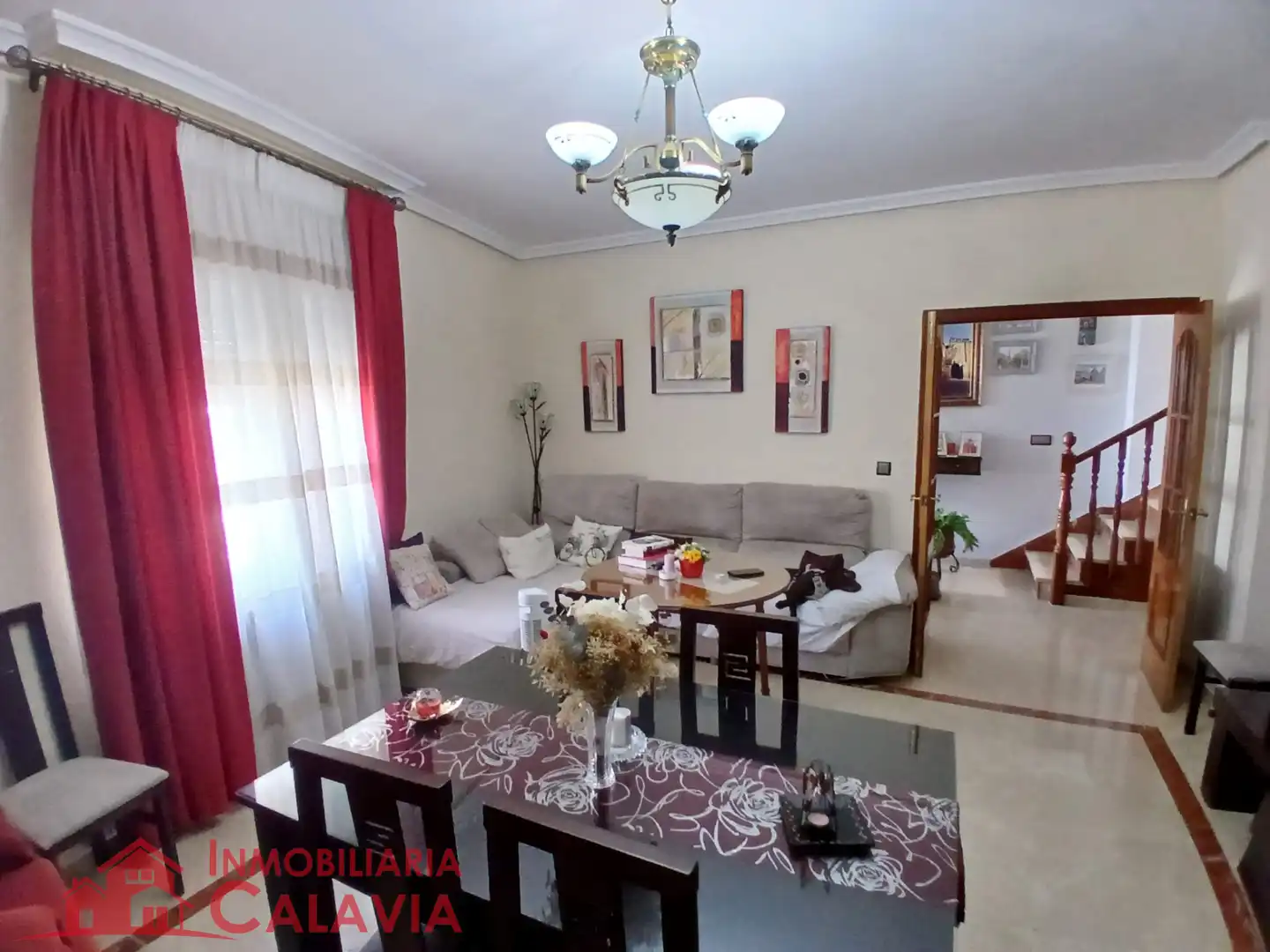 Casa amb terrassa en venda a Baeza, imagen 3
