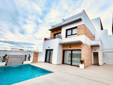 Villa con balcone in vendita a Calle Bigastro