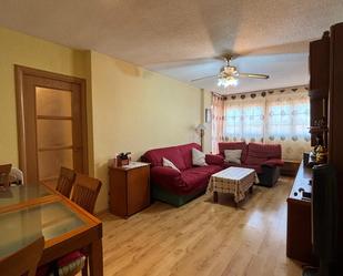 Sala d'estar de Apartament de lloguer en Fuenlabrada amb Calefacció i Balcó