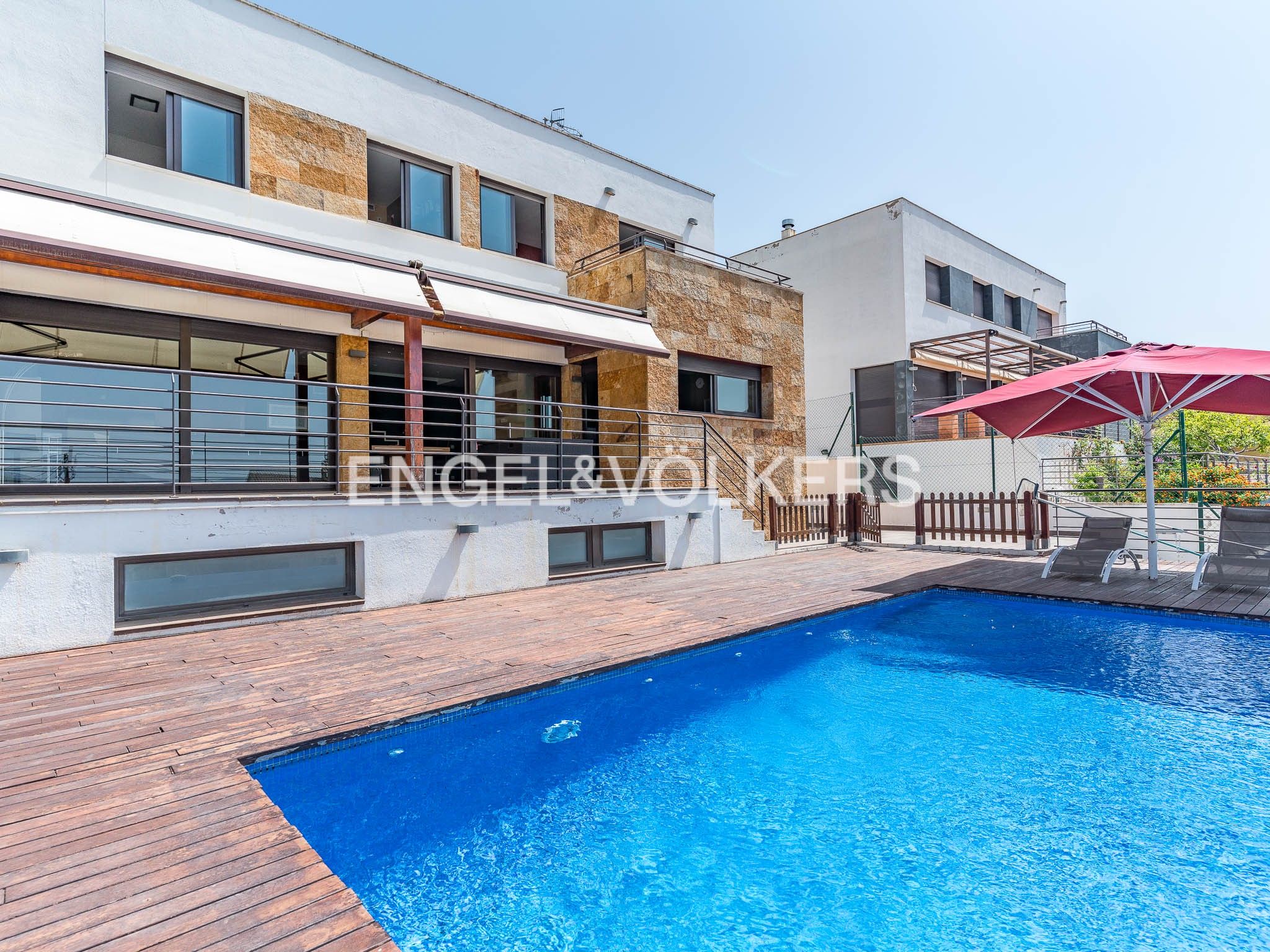 Piscina de Casa o xalet en venda en Tordera amb Aire condicionat, Calefacció i Jardí privat