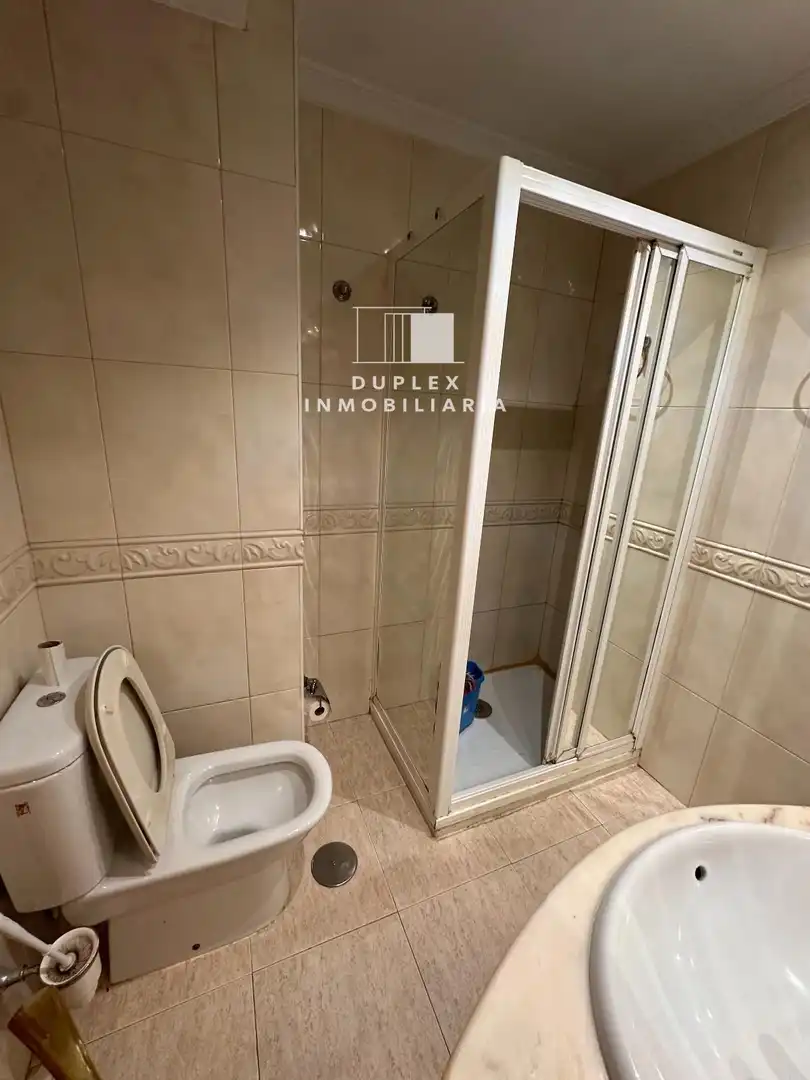 Badezimmer von Wohnung zur Miete in Cuenca mit Heizung, Terrasse und Möbliert
