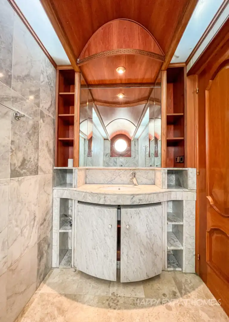 Bathroom of Houses for rent in Sant Just Desvern  with Air Conditioner, Heating and Private garden