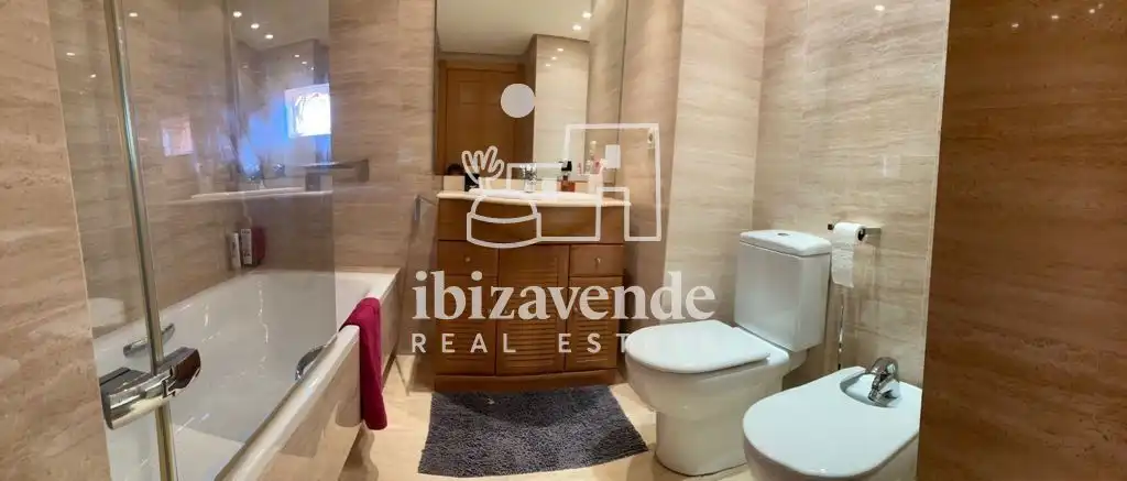 Dormitori de Pis en venda en Santa Eulària des Riu amb Aire condicionat, Calefacció i Terrassa