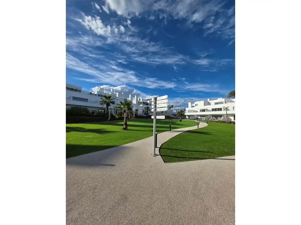 Vista exterior de Ático de alquiler en Estepona con Amueblado