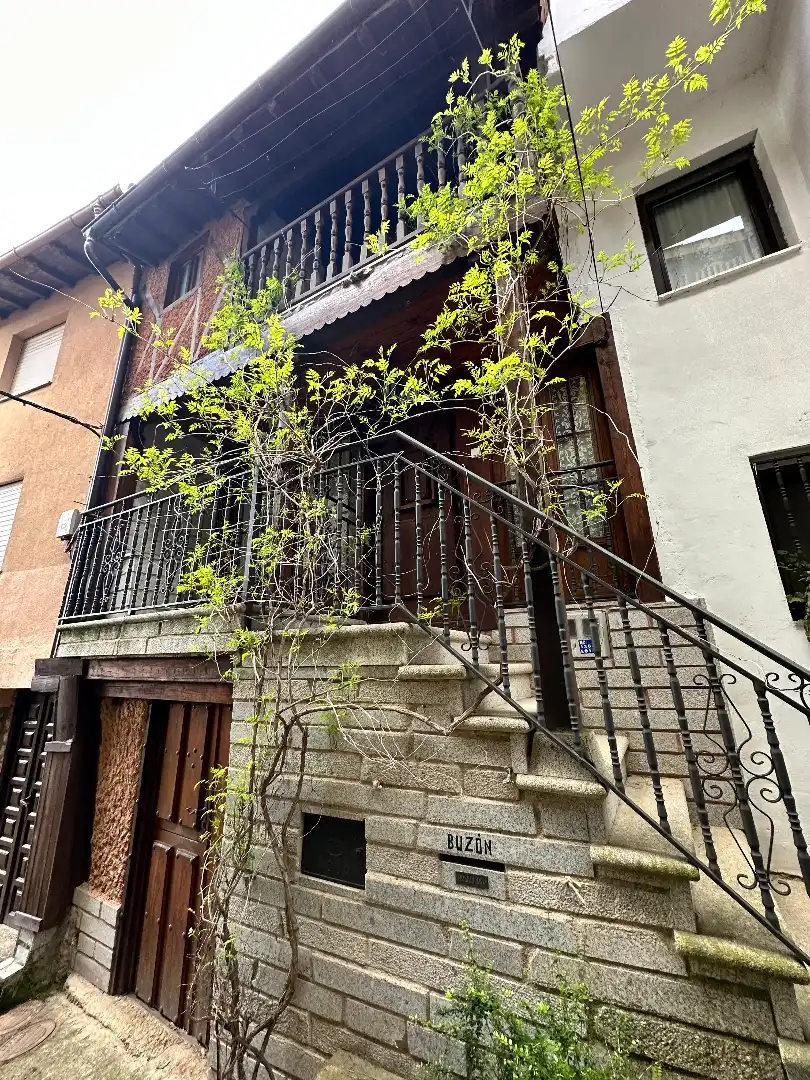 Vista exterior de Casa o chalet en venta en Sequeros con Calefacción, Terraza y Horno