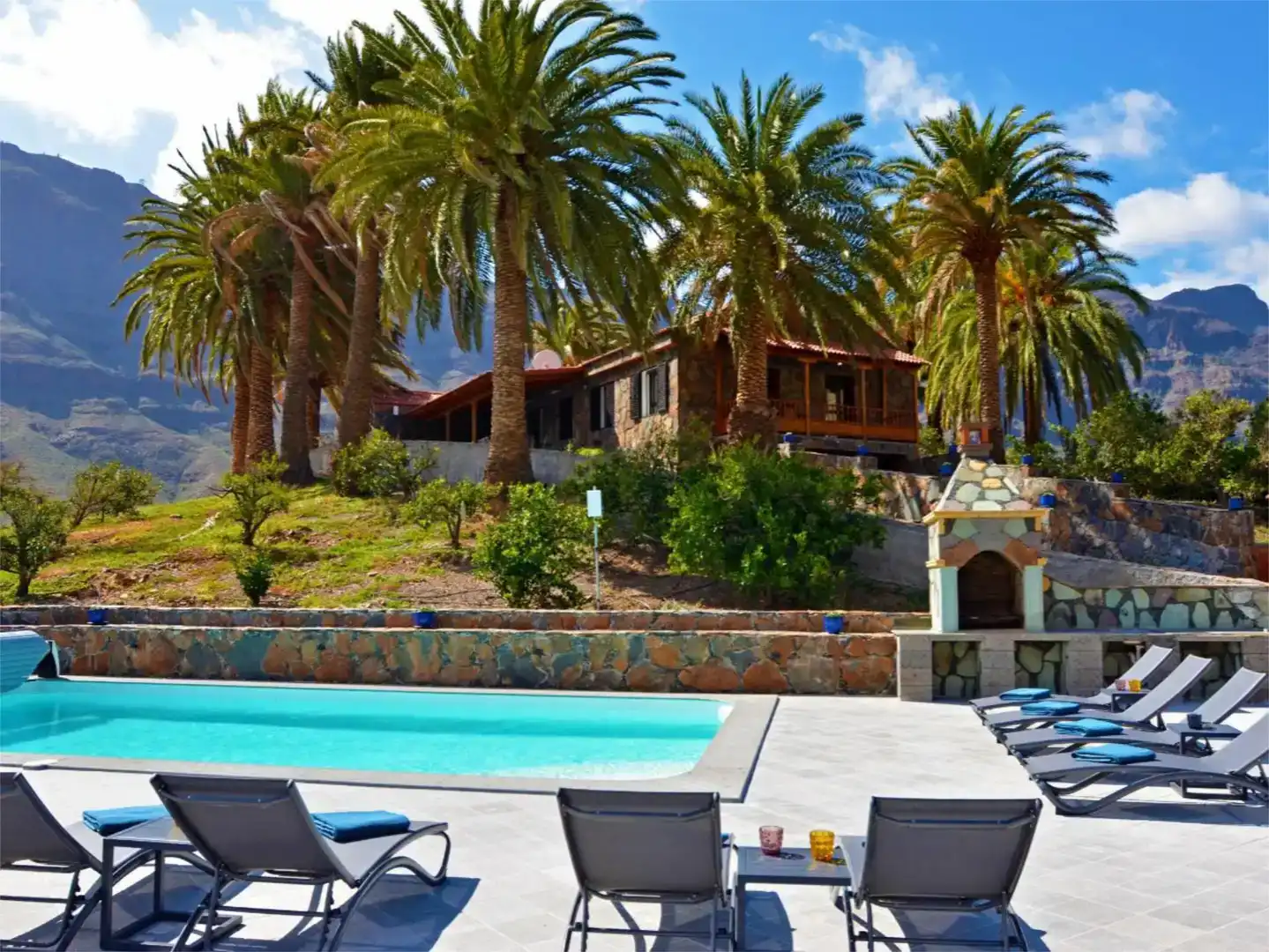 Casa o xalet en venda en San Bartolomé de Tirajana amb Aire condicionat, Piscina i Balcó