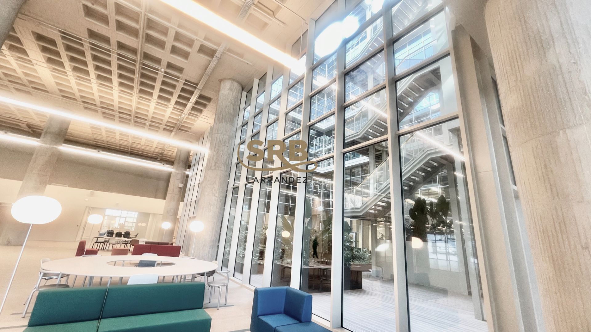 Oficina de alquiler en Esplugues de Llobregat con Aire acondicionado, Calefacción y Terraza