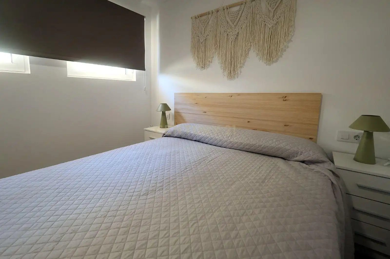 Schlafzimmer von Wohnungen zum Verkauf in Dénia mit Klimaanlage, Mikrowelle und Fernseher