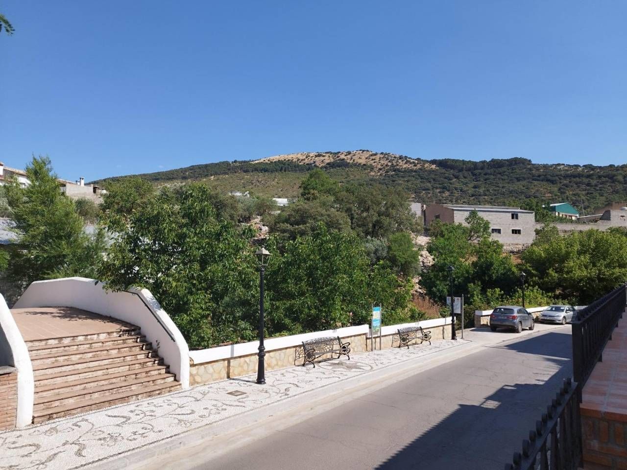 House or chalet for sale in Alfarnate
