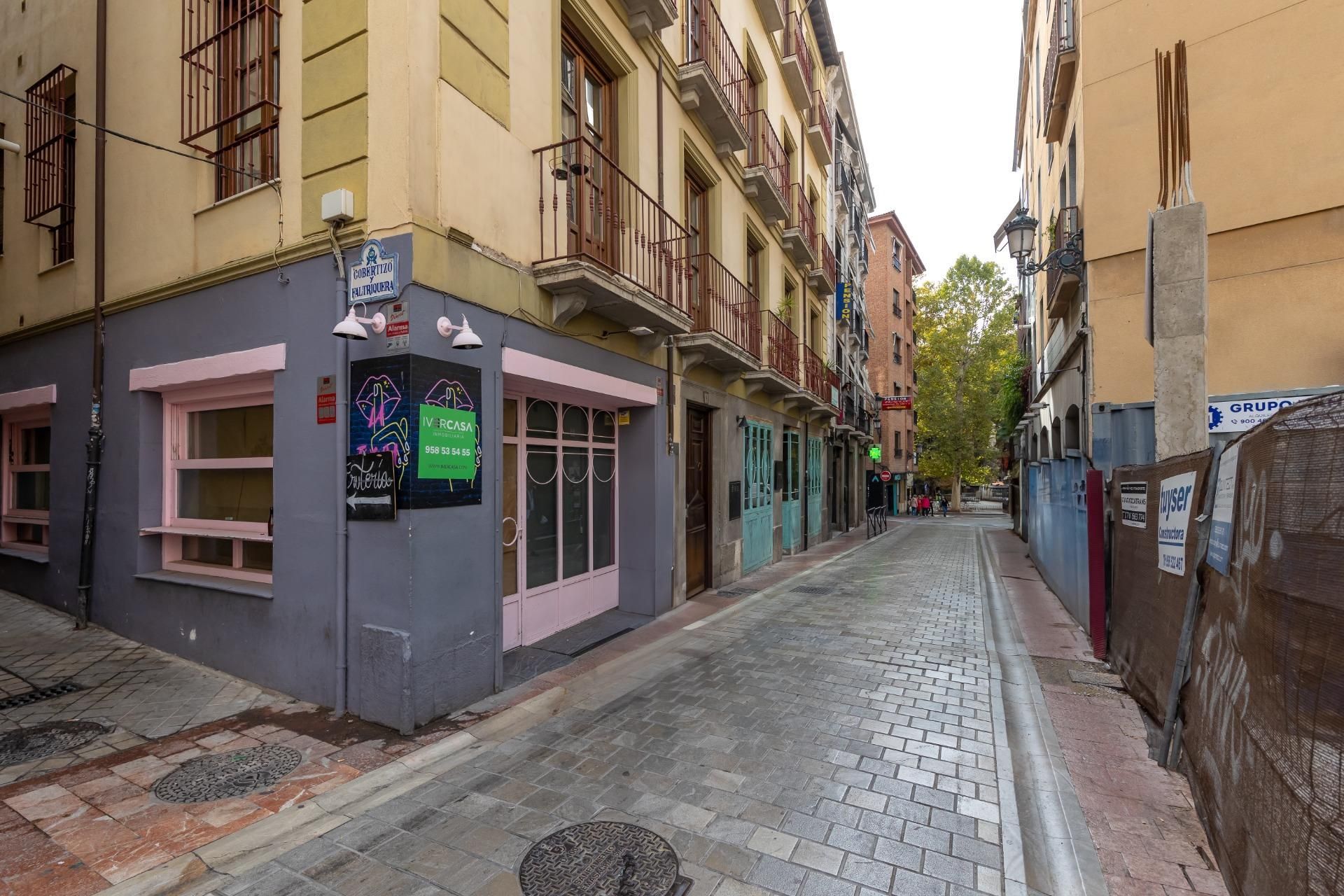 Exterior view of Premises to rent in  Granada Capital