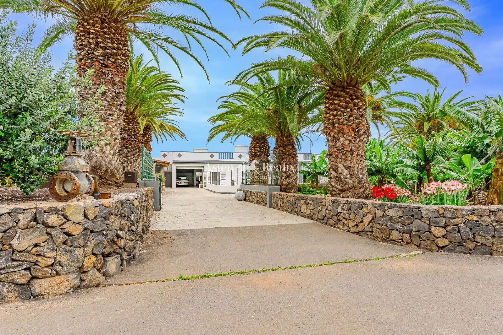 House with pool for sale in tf-655, imagen 3
