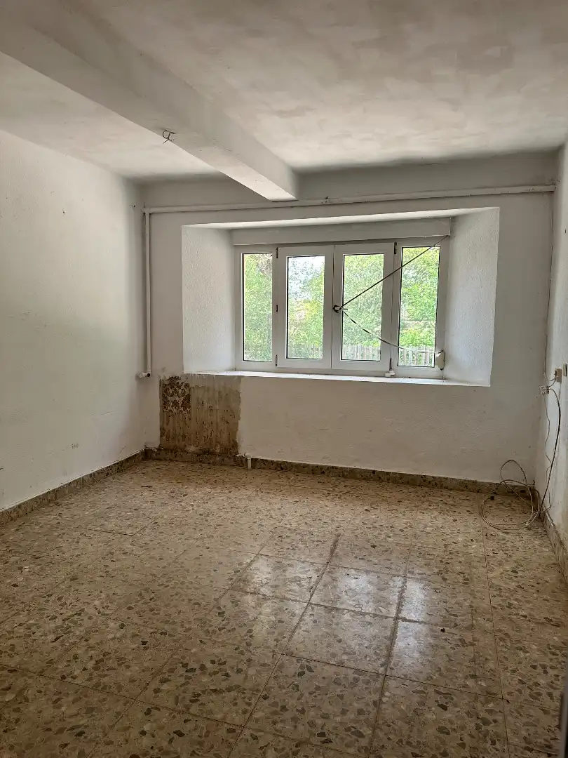 Country house zum Verkauf in Aguilar de Campoo mit Balkon