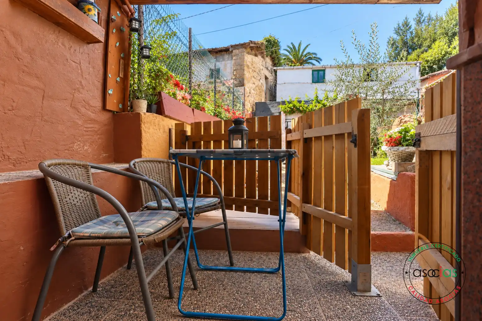 CASA INDEPENDIENTE REFORMADA CON JARDÍN Y TERRENO, imatge 5