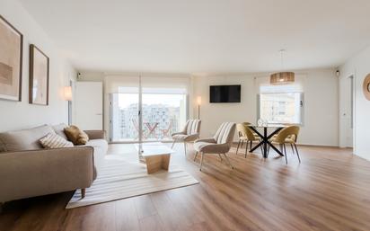 Living room of Flat to rent in  Barcelona Capital  with Air Conditioner, Heating and Terrace