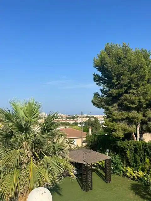 Vista exterior de Casa o chalet en venta en Mutxamel con Aire acondicionado, Calefacción y Jardín privado