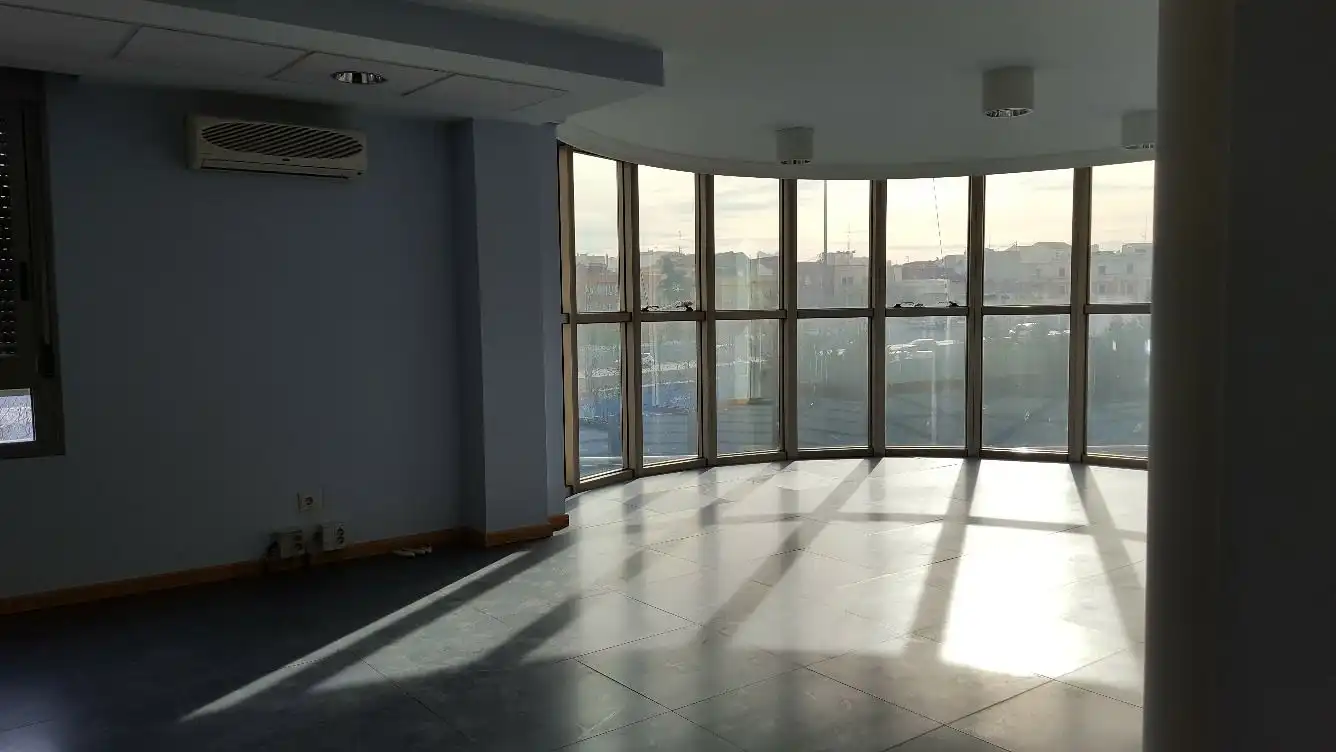 Büro zur Miete in Adelfas