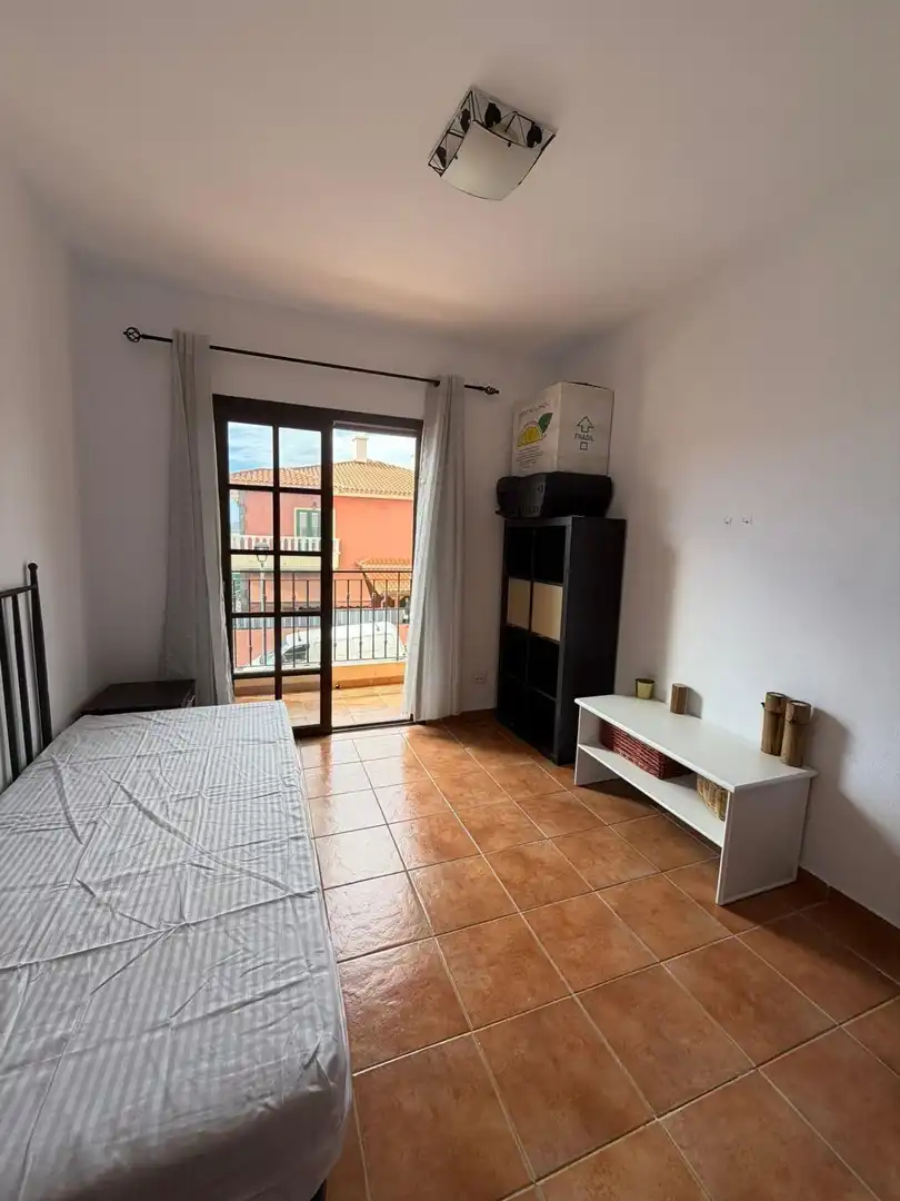 Dormitori de Casa adosada en venda en Candelaria amb Terrassa, Traster i Moblat