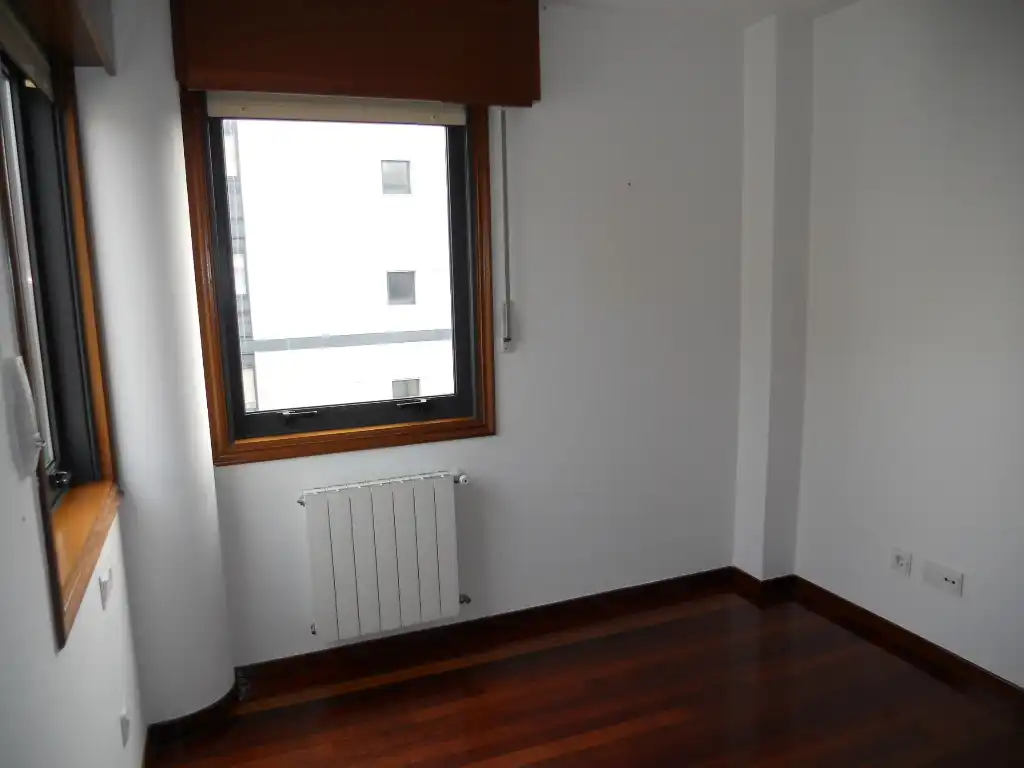 Habitación de Piso de alquiler en Santiago de Compostela  con Calefacción, Trastero y Horno