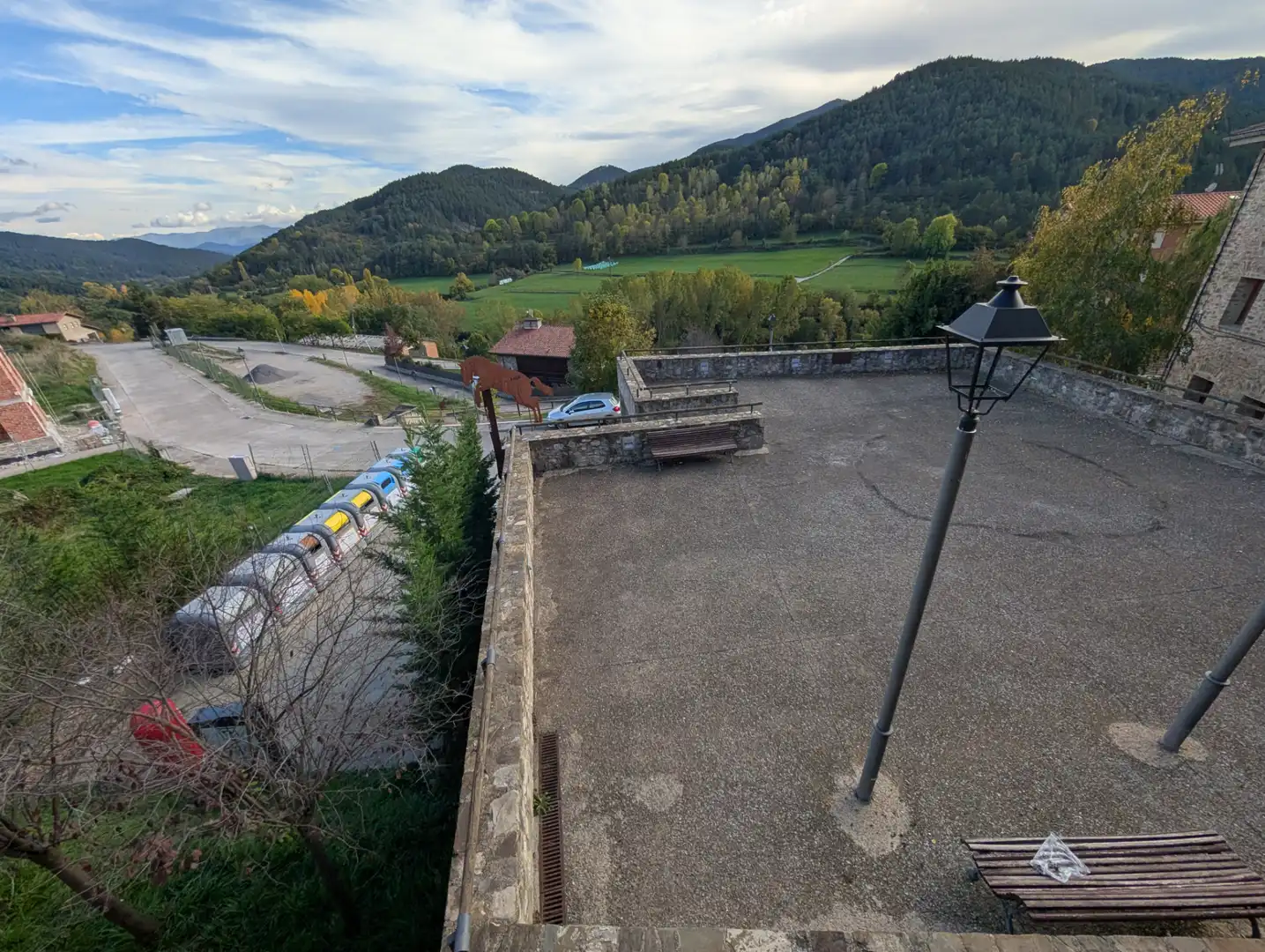 Aparcament de Casa o xalet en venda en Gombrèn