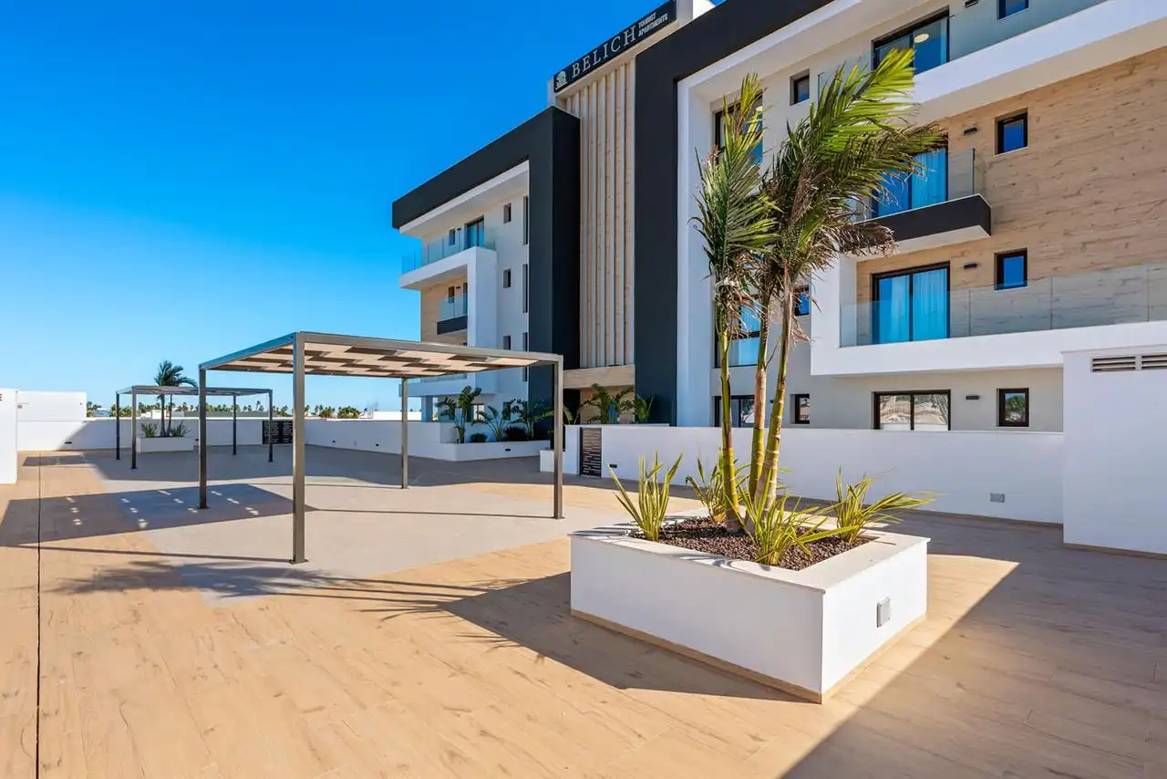 Vista exterior de Apartament en venda en Los Alcázares amb Piscina i Moblat